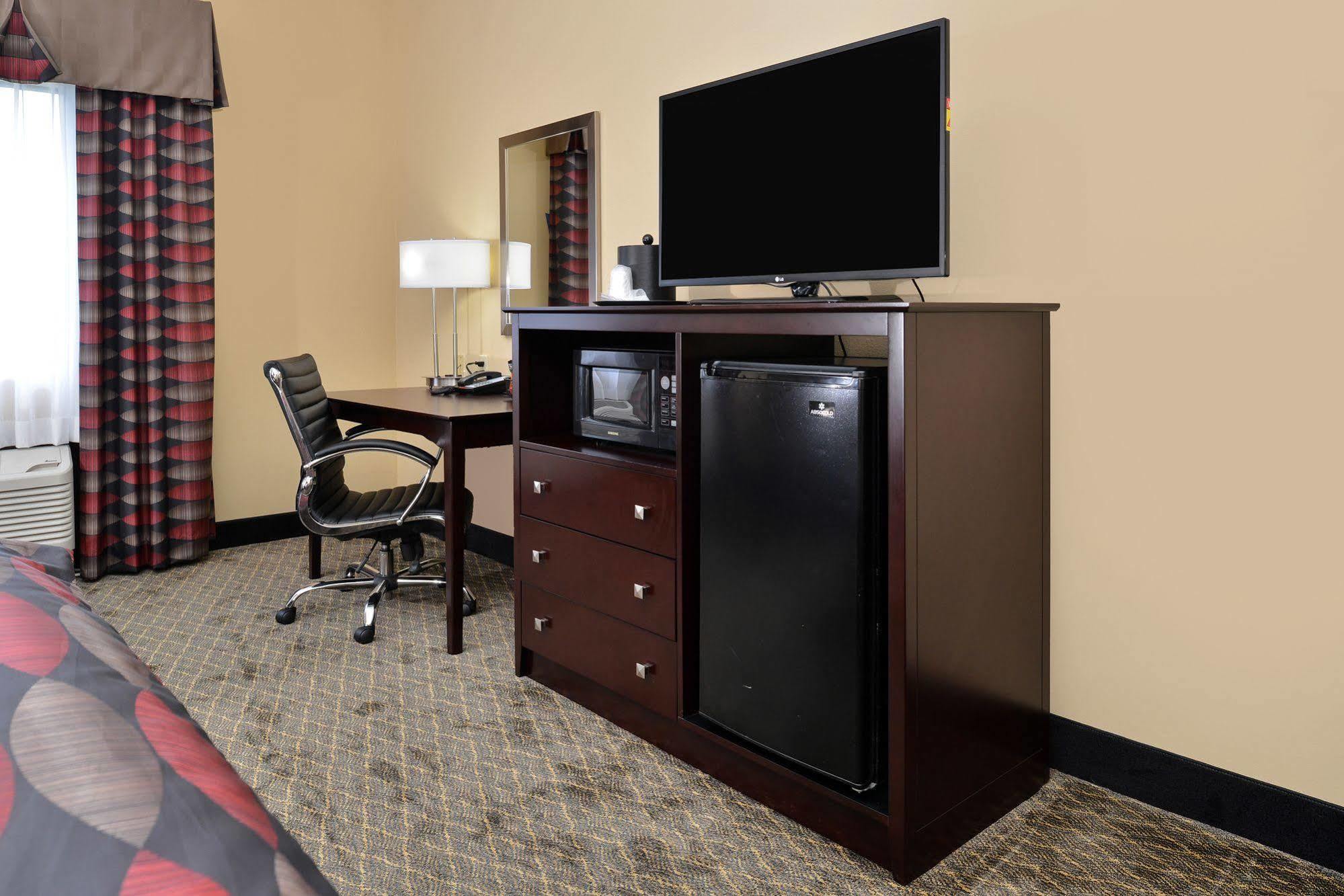 Baymont By Wyndham Ardmore I-35 Экстерьер фото
